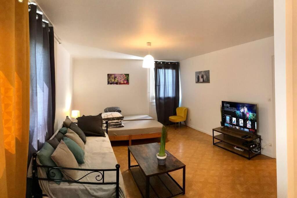 Apartment T2 Spacieux Proche Gare Tgv *